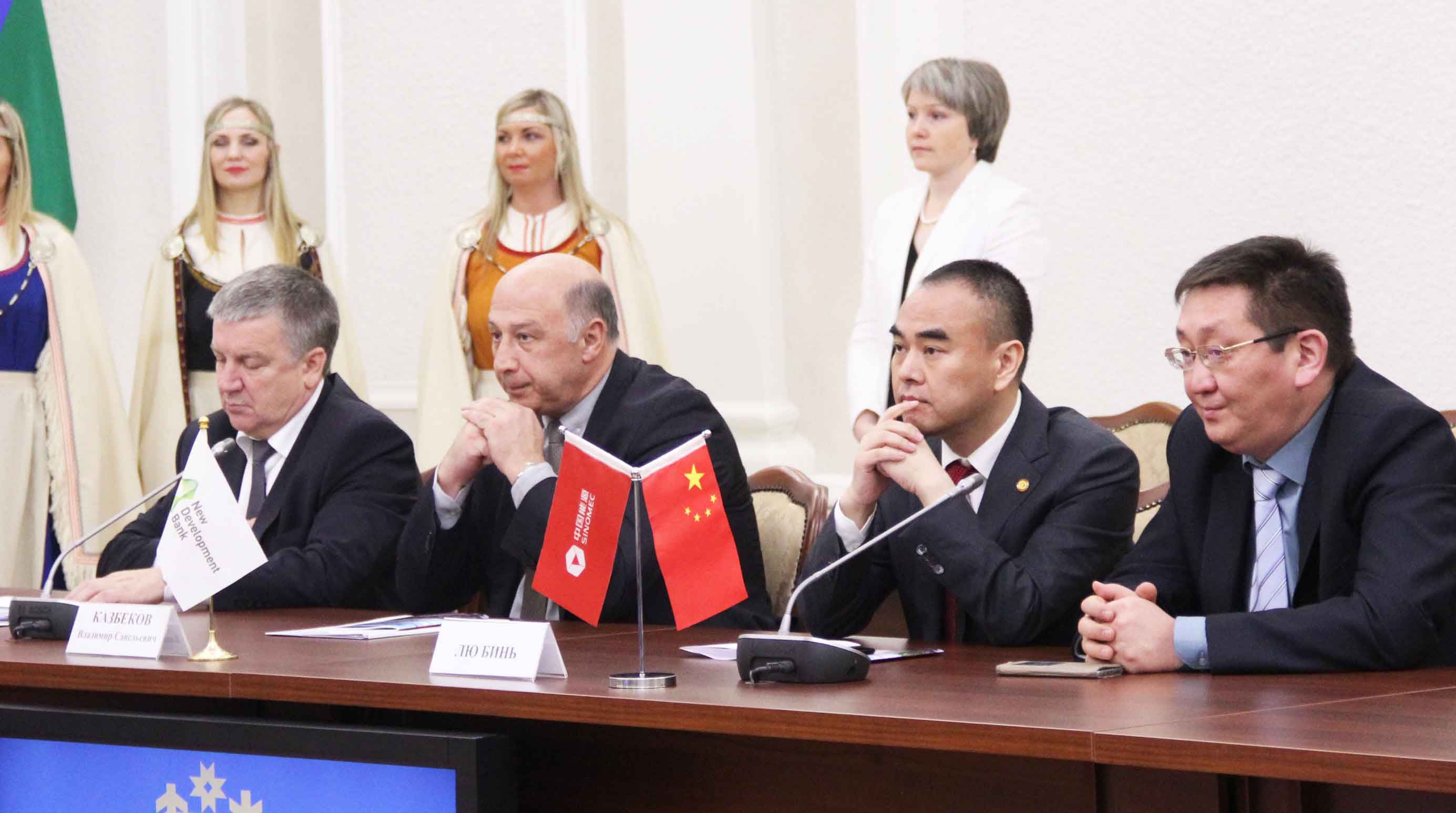 Сюжет ГТРК "Карелия" о подписании пакета соглашений, дающих старт строительству двух гидроэлектростанций, которые к 2020 году заработают в Кемском районе.